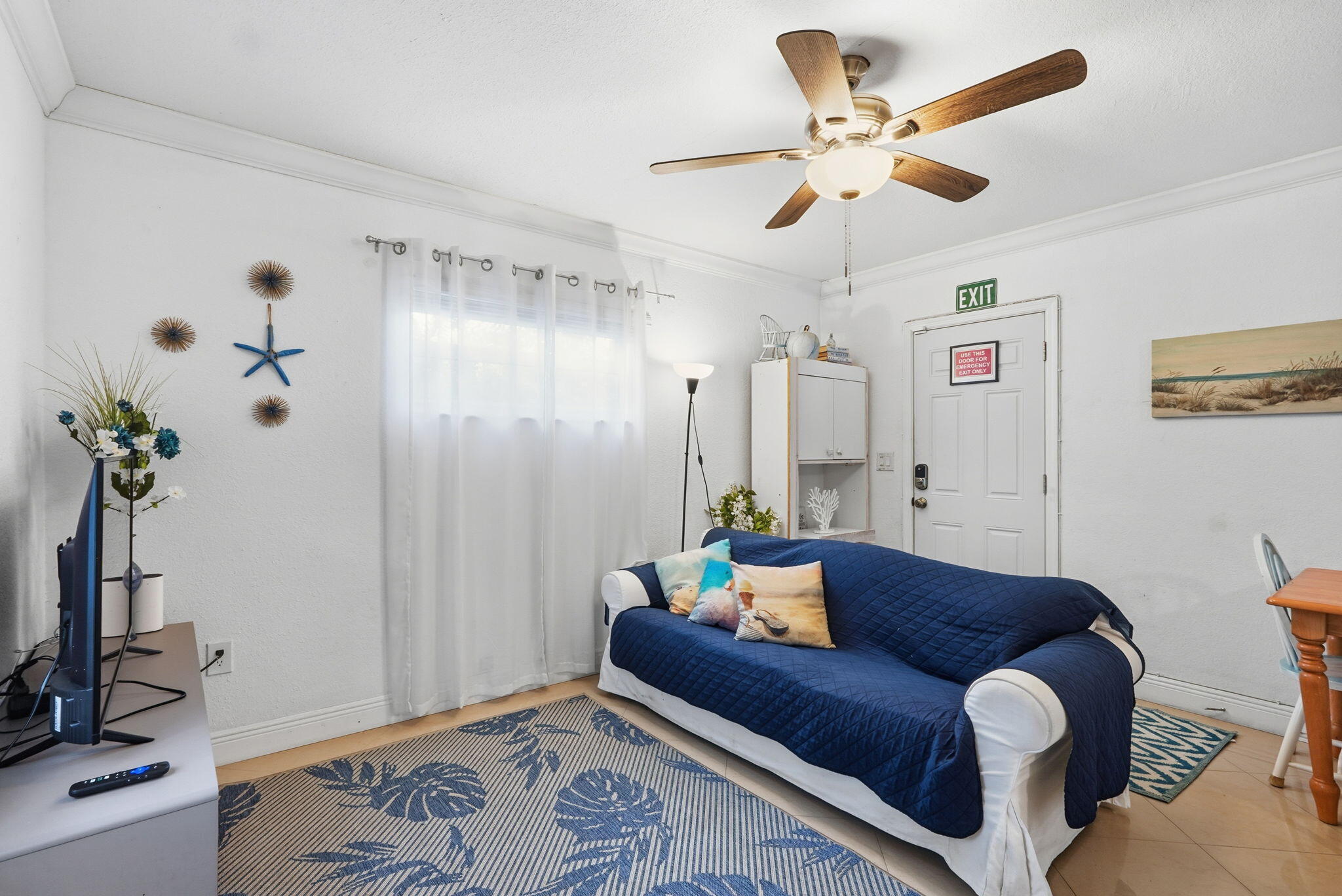 NORTH HOLLYWOOD - Residential Income