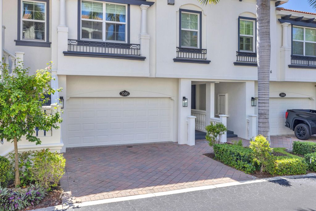 Photo of 3146 Waterside Circle Circle, Boynton Beach, FL 33435 (MLS # R11001982)