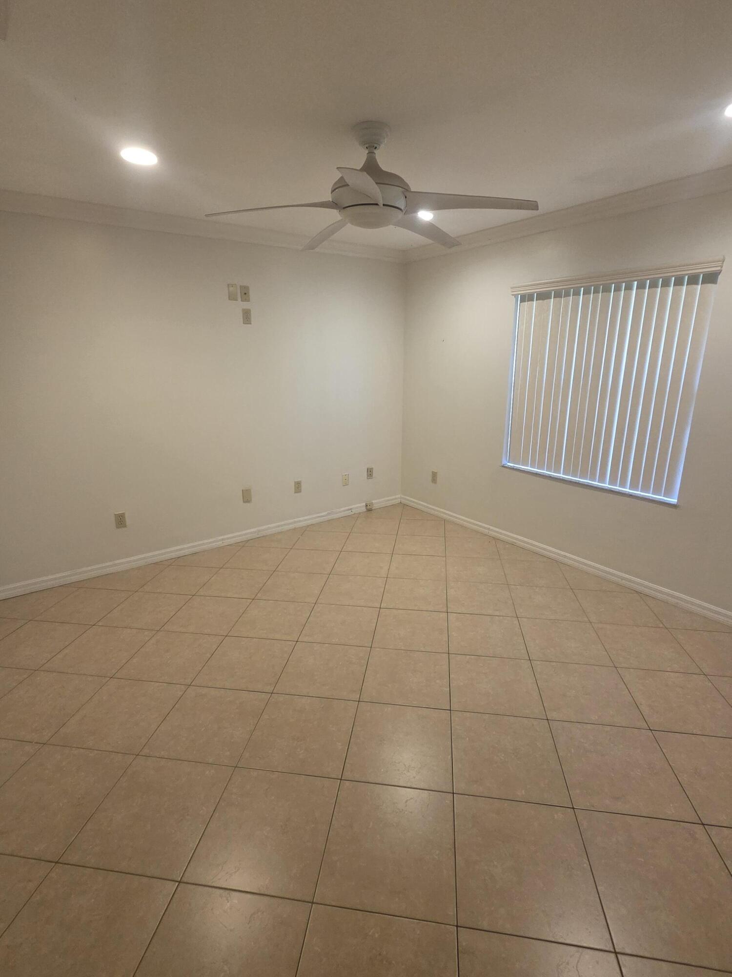 LONGWOOD VILLAGE PHASE 3A - Residential Lease