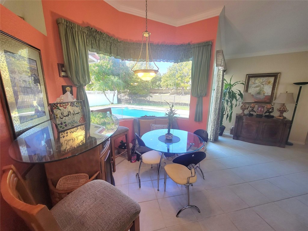 Royal Land Amd 132-20 B - Residential