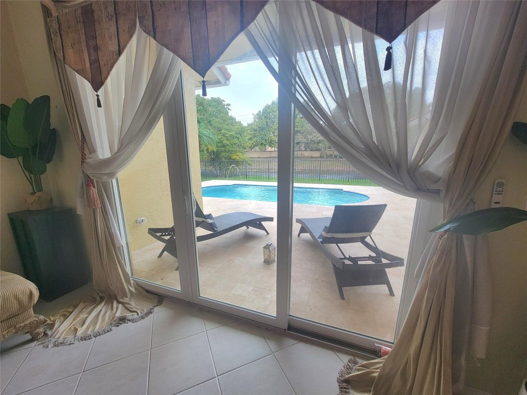 Royal Land Amd 132-20 B - Residential