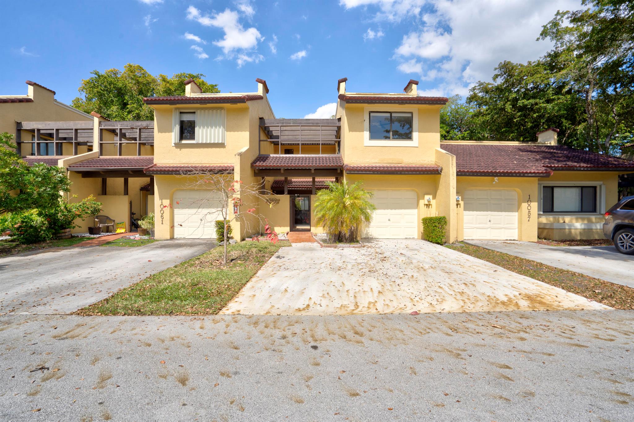 Experience the golf course living in this stunning 3-bed, 2.5-bath townhome in a prestigious gated community--no membership required! Enjoy breathtaking golf course views from your spacious screened patio, perfect for barbecues and outdoor entertaining. Just steps away from the clubhouse, this sought-after community offers tennis courts, a pool, a restaurant, a driving range, a kids' playground, and a basketball court. Conveniently located in the heart of Doral, just minutes from top restaurants, grocery stores, and major highways for easy commuting. Don't miss this incredible opportunity to live in one of Doral's most desirable neighborhoods!