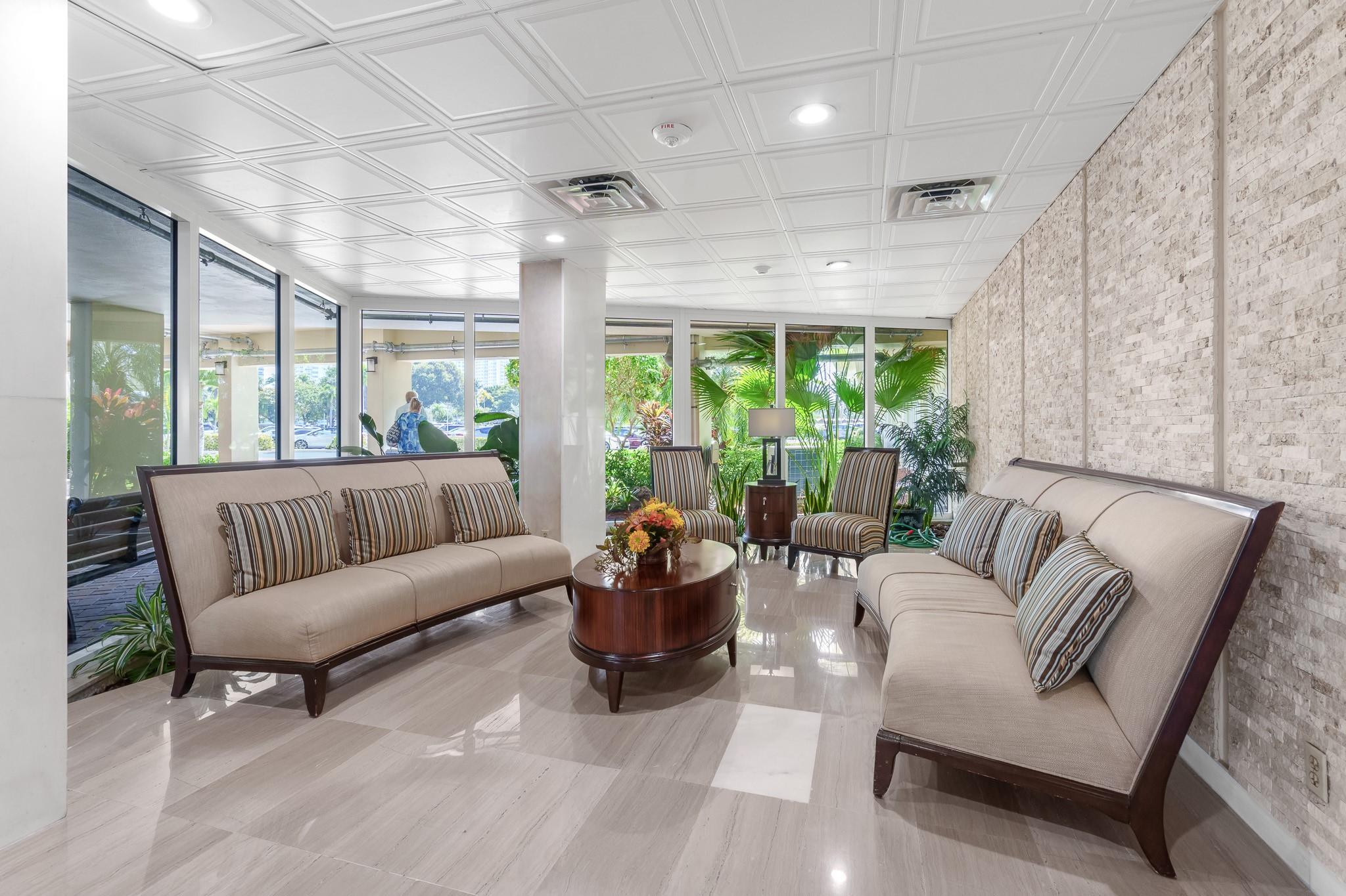 Coral Ridge Towers North - Residential