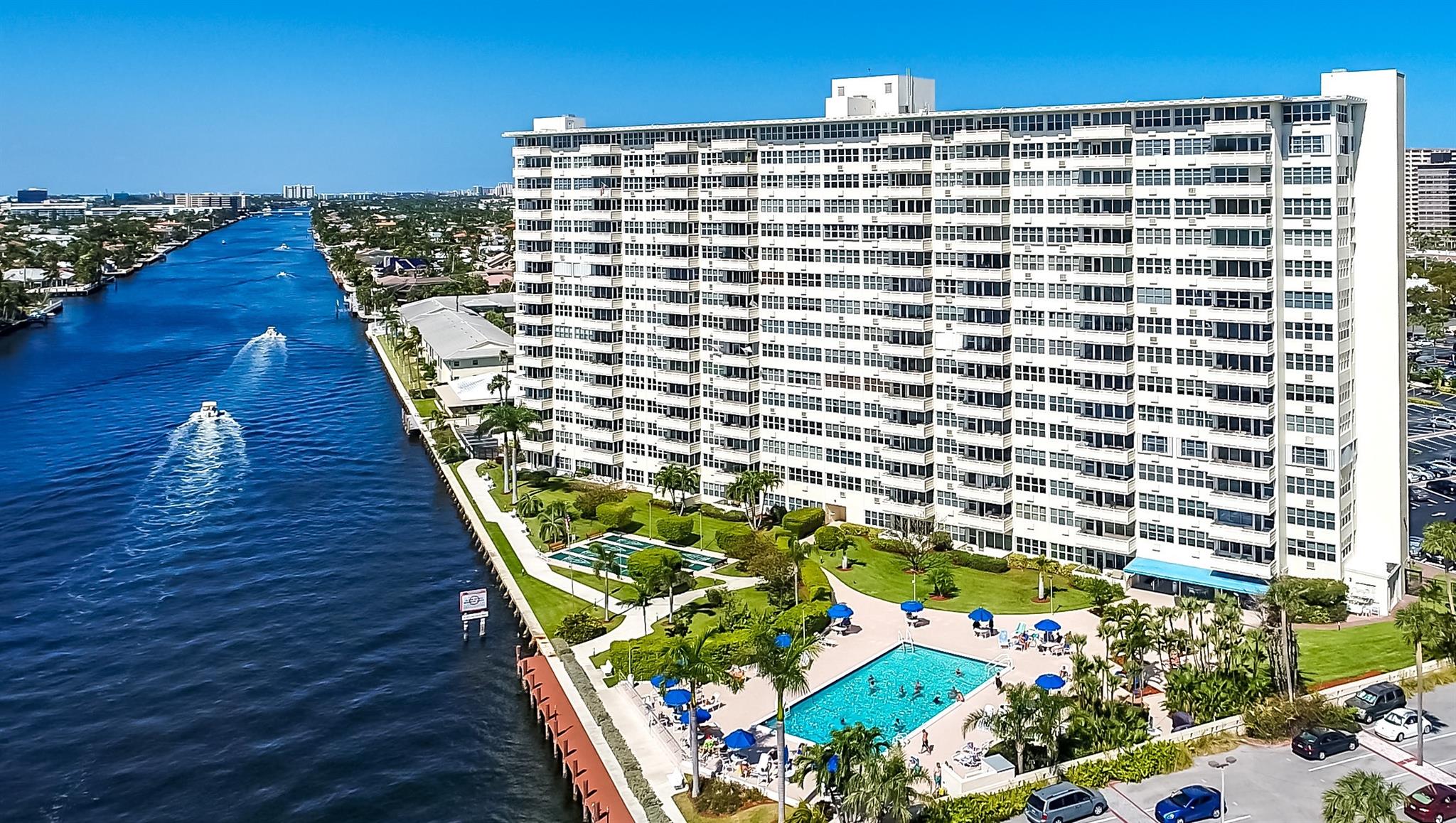 Coral Ridge Towers North - Residential