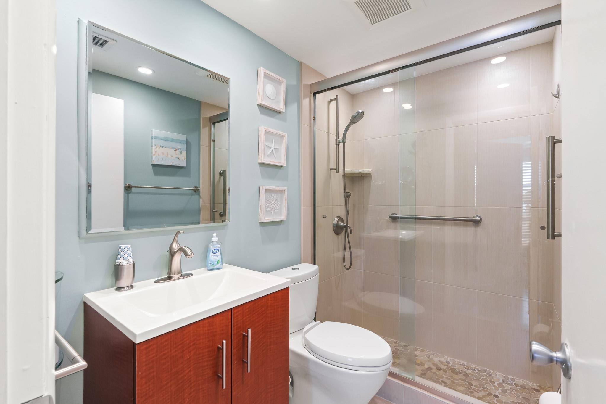 Coral Ridge Towers North - Residential