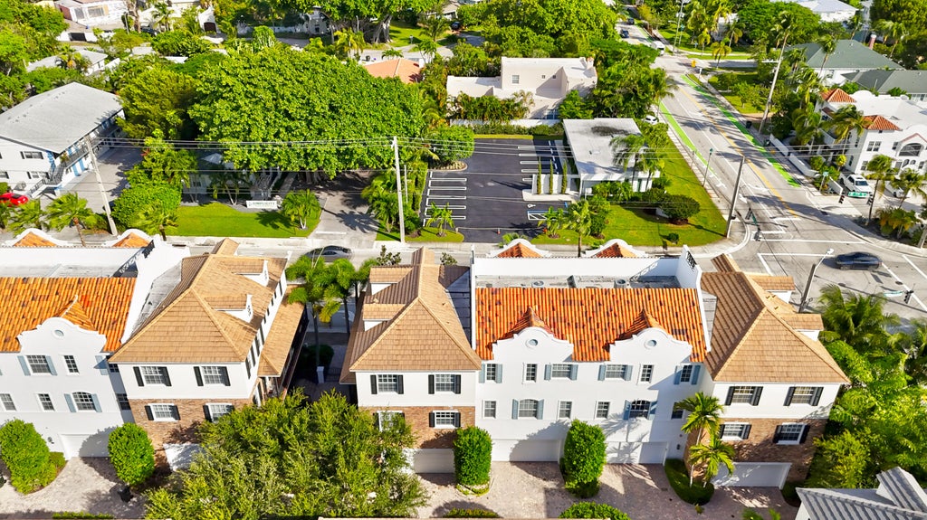 Photo of 143 N Cannery Row Circle, Delray Beach, FL 33444 (MLS # B26092735)