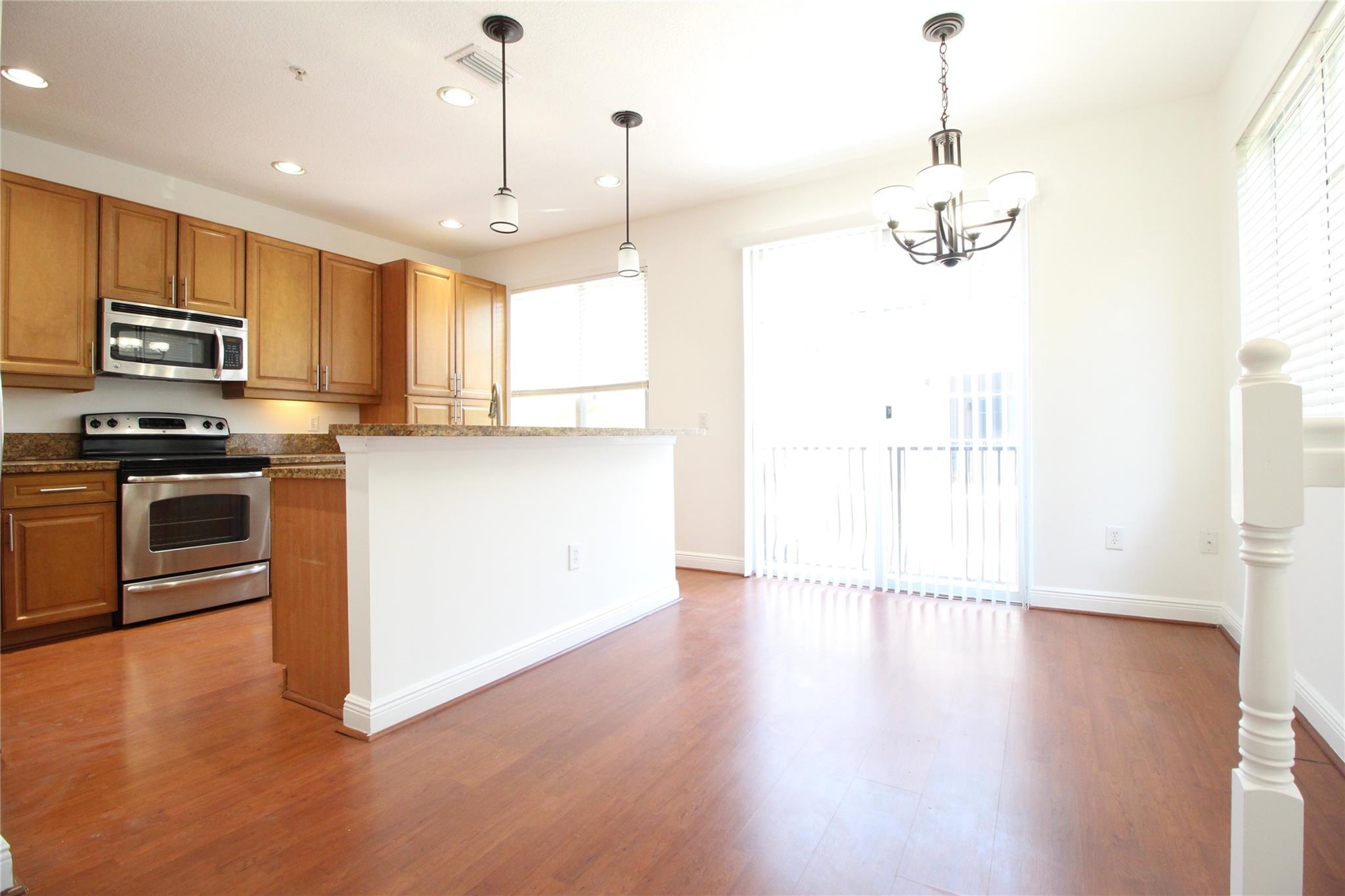 3830 NW 5th Ter