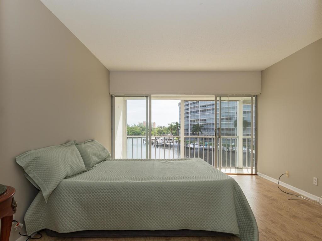 Hillsboro Cove - Residential