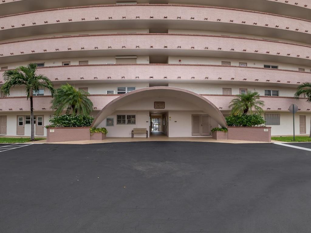 Hillsboro Cove - Residential
