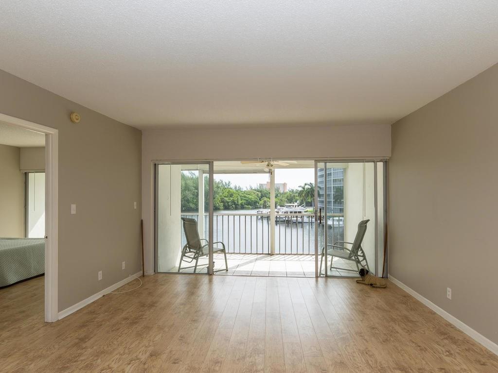 Hillsboro Cove - Residential