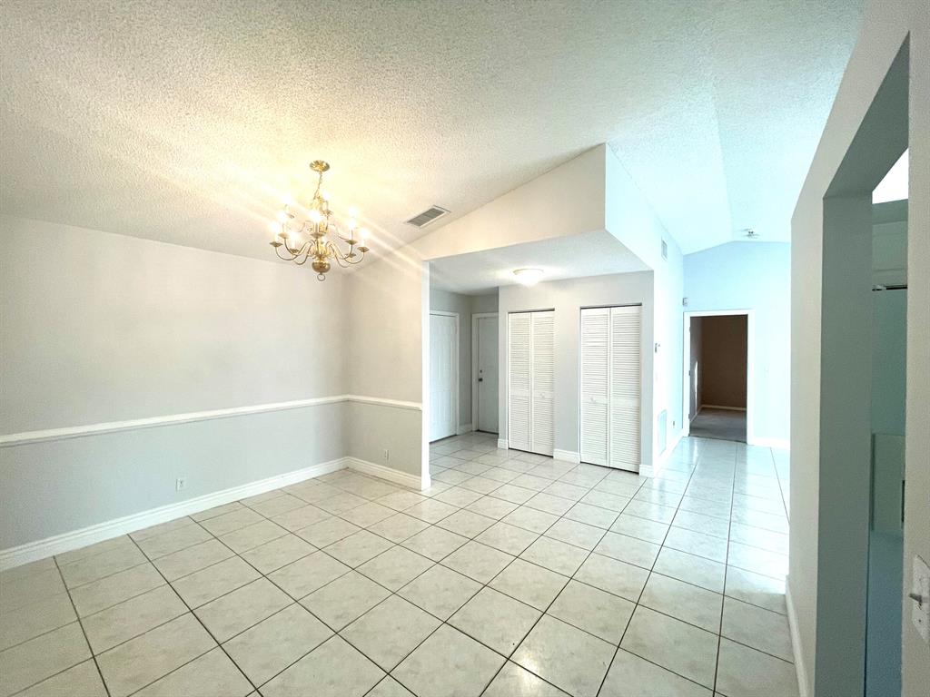 Lyons West 137-40 B - Hammock - Residential