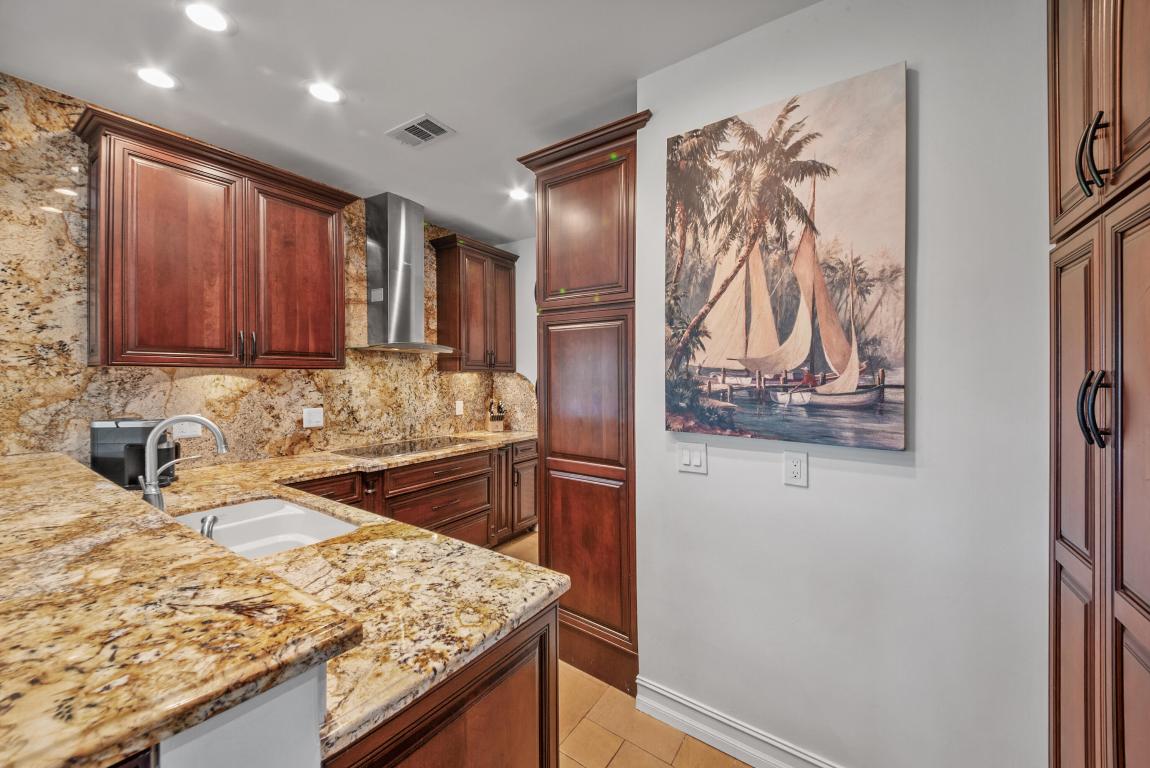 SABAL LAKE OF BOCA WEST CONDO - Residential