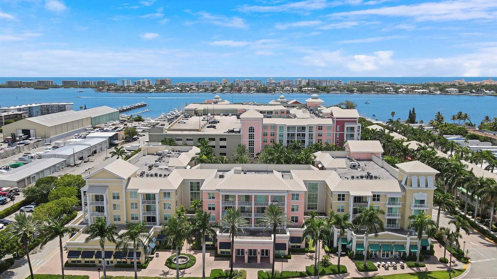 Photo of 806 E Windward Way #516, Lantana, FL 33462 (MLS # R11073527)