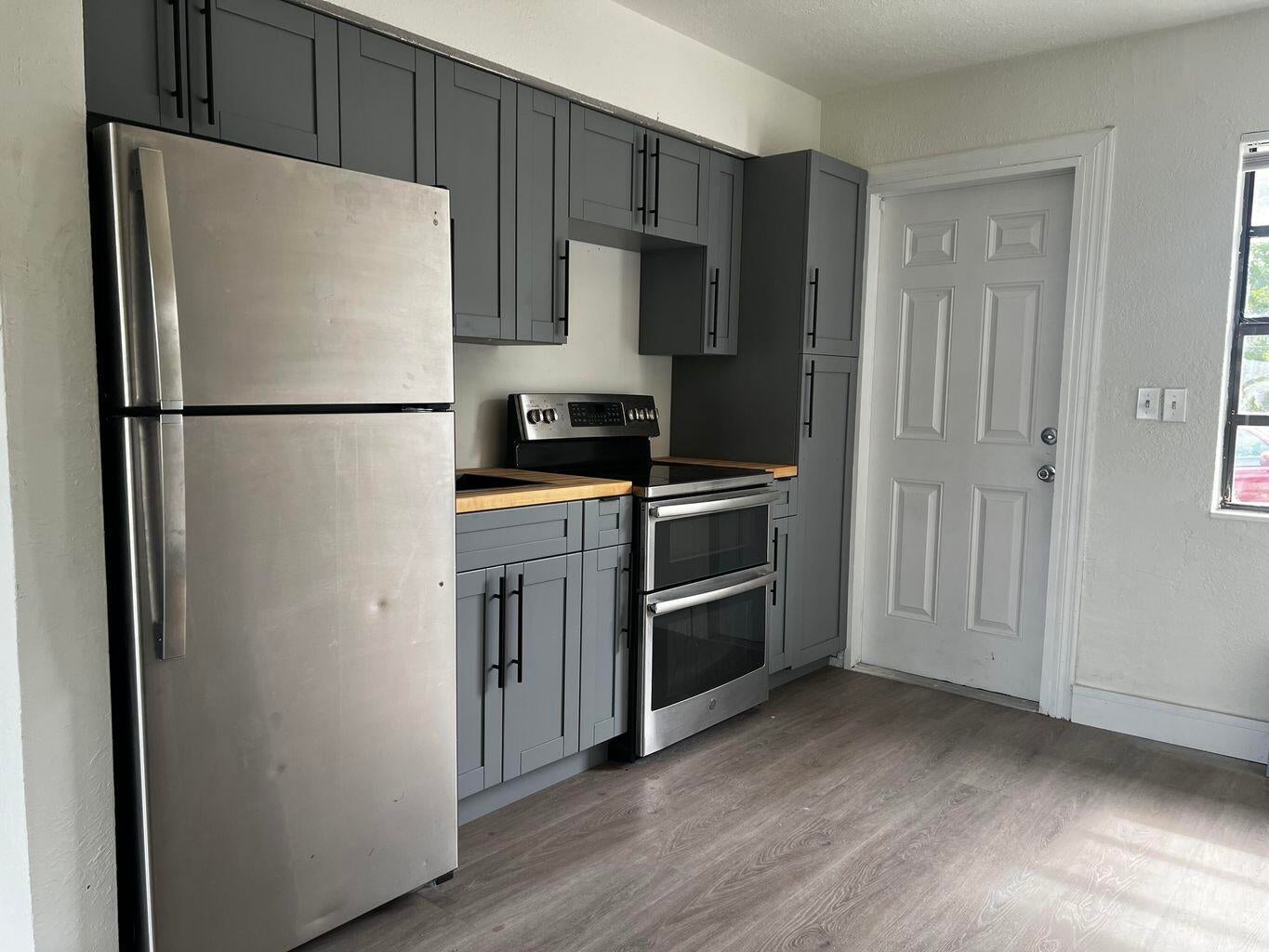 1197 W 35TH Street 1