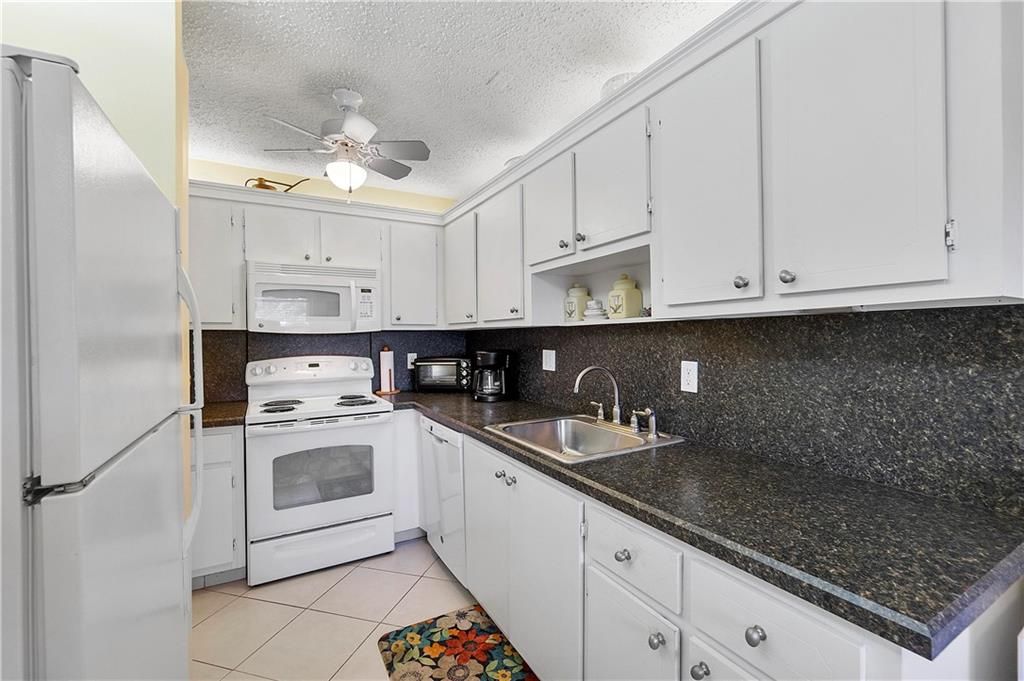 Photo of 1050 Citrus Way Way #203, Delray Beach, FL 33445 (MLS # F10340764)