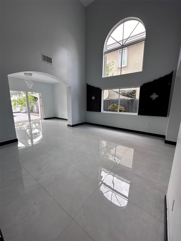 Twin Lake Shores Central - Residential