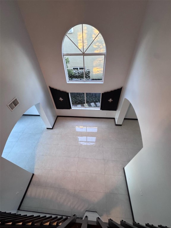 Twin Lake Shores Central - Residential