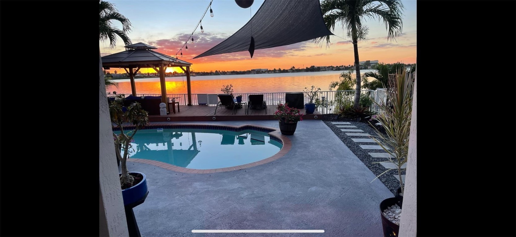 Twin Lake Shores Central - Residential