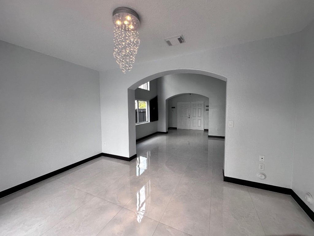 Twin Lake Shores Central - Residential