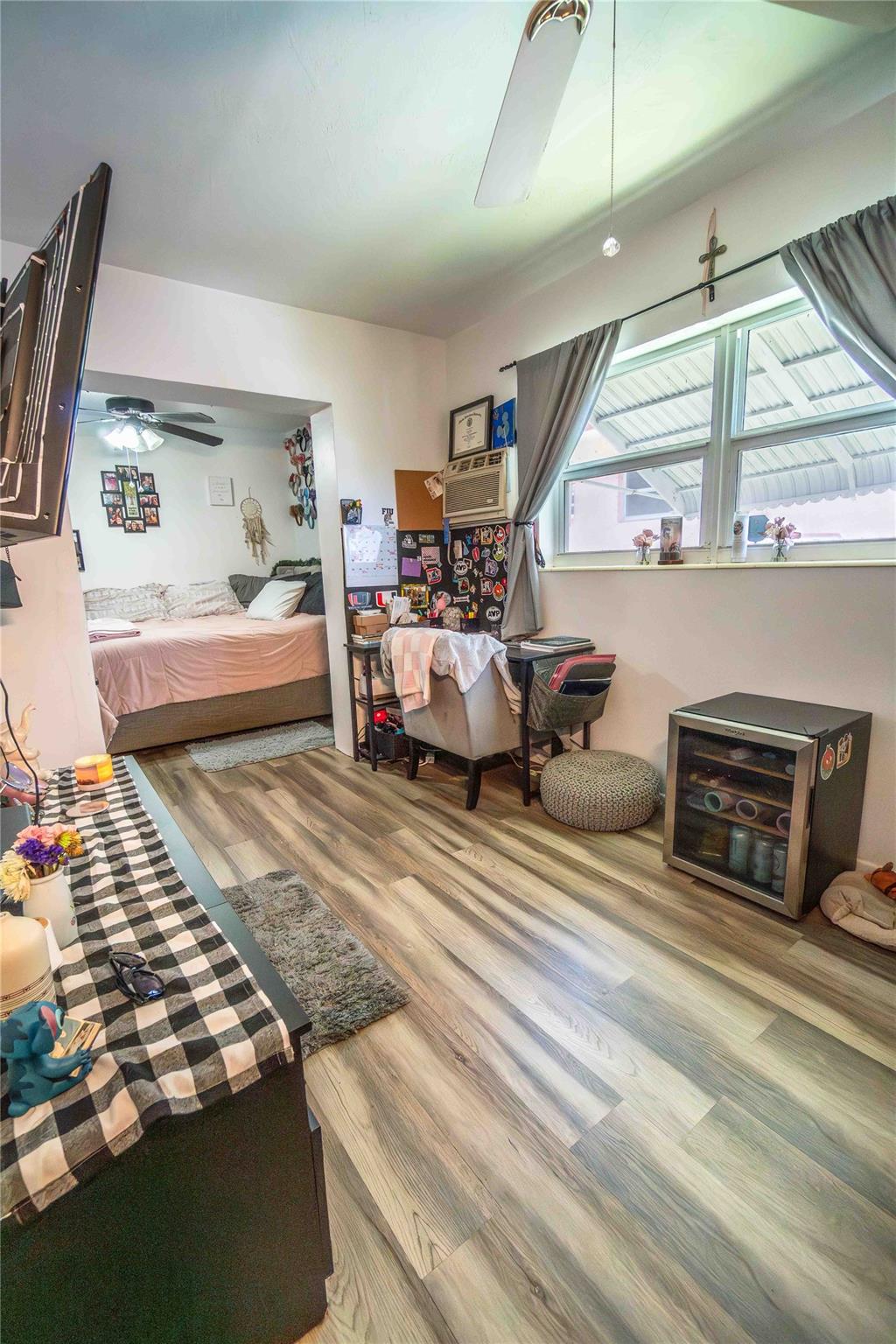 Dania Homesites 28-40 B - Residential