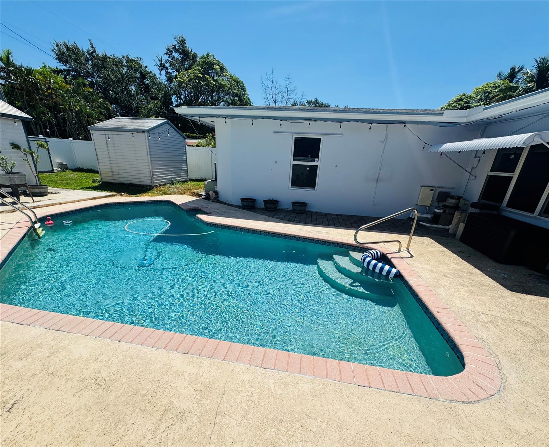 Dania Homesites 28-40 B - Residential