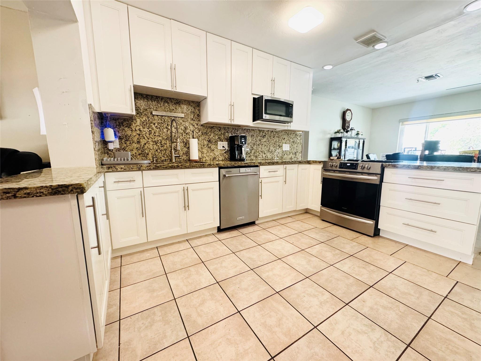 Dania Homesites 28-40 B - Residential