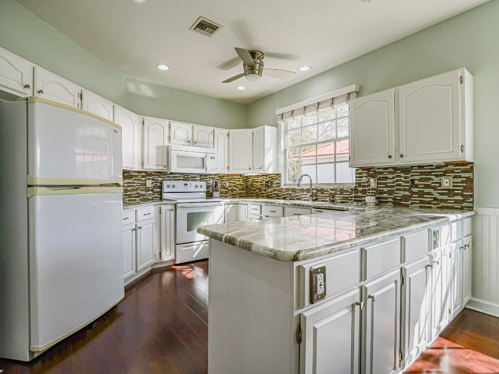 WALKER'S GLEN - UNIT 1 - Residential