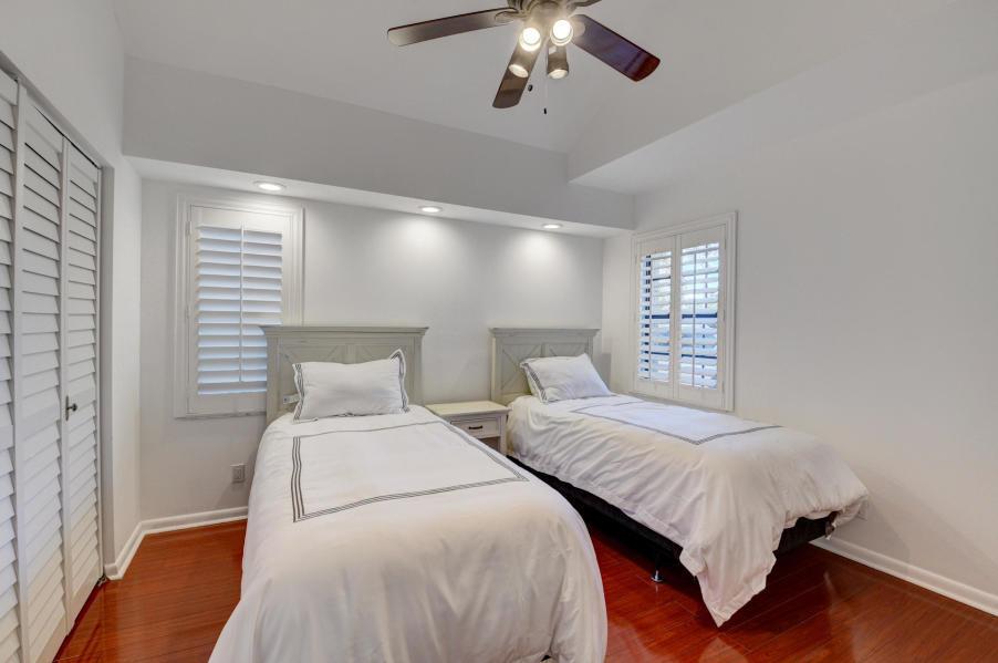 VILLE DE CAPRI  / POLO CL - Residential Lease