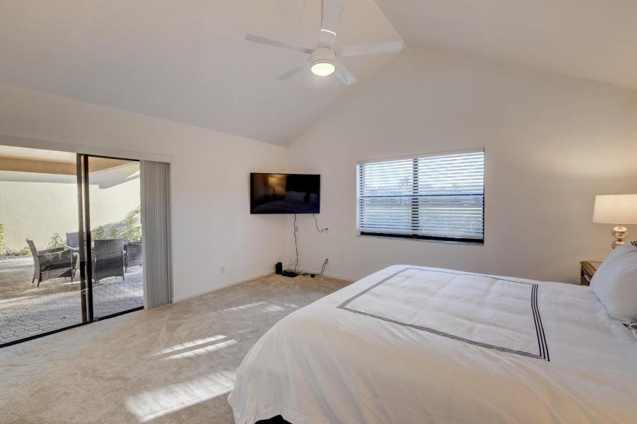 VILLE DE CAPRI  / POLO CL - Residential Lease