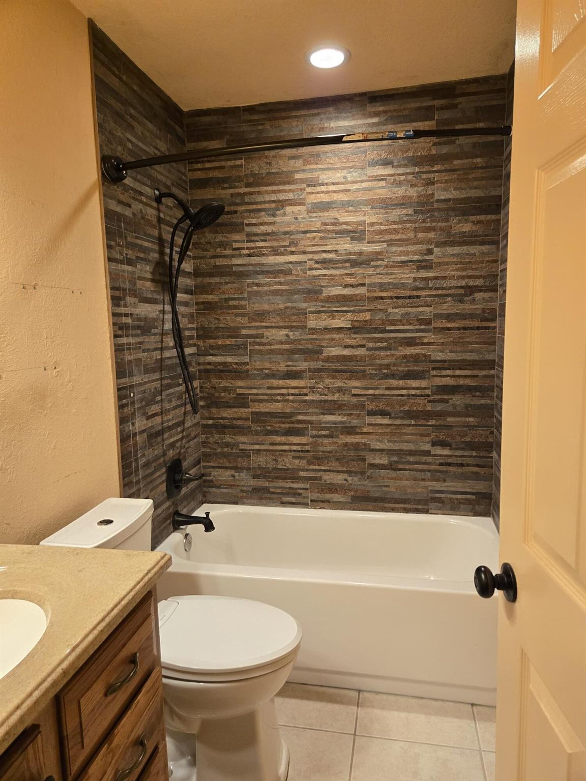 COUNTERPOINT ESTATES 6 - Residential