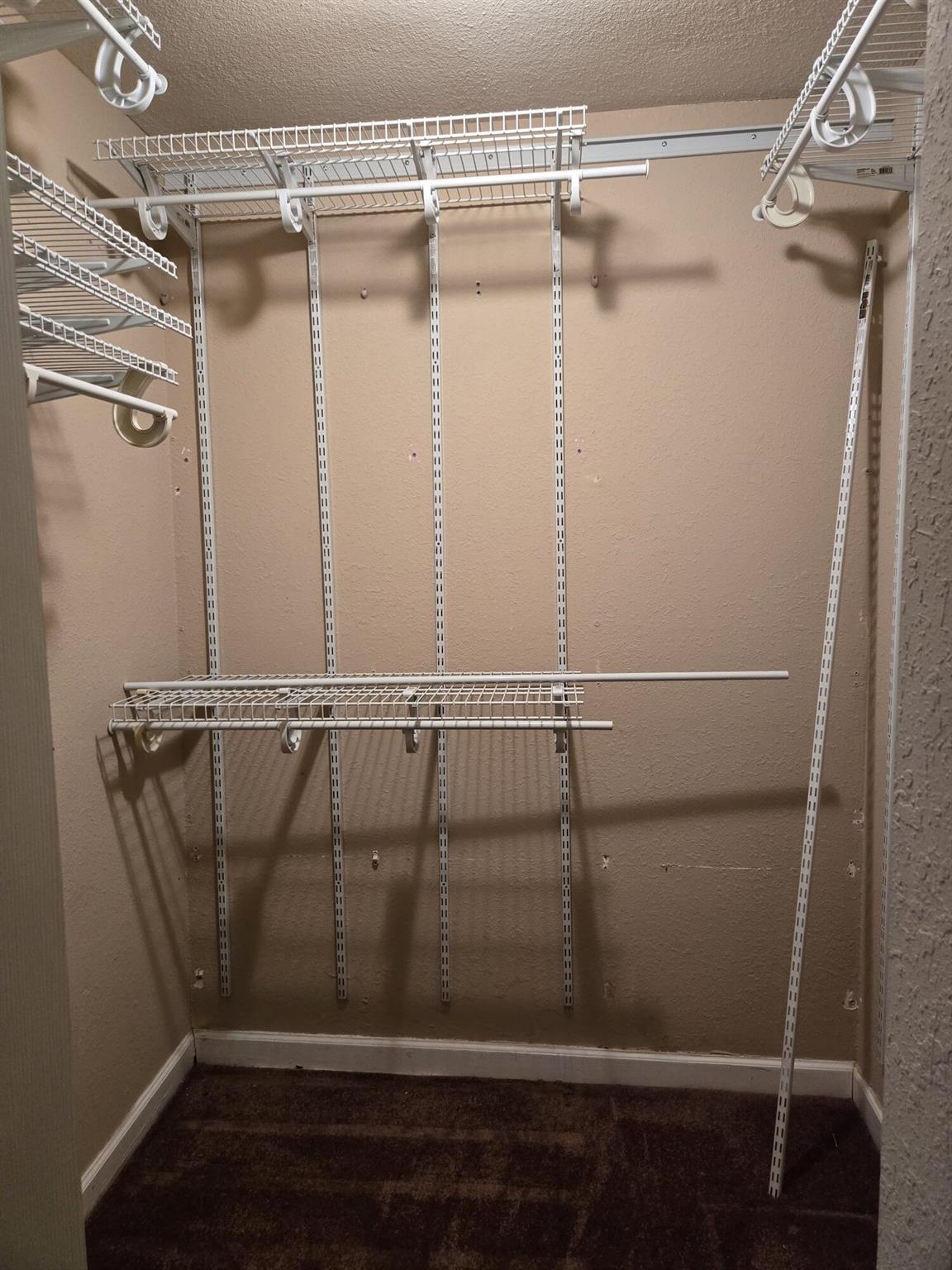 COUNTERPOINT ESTATES 6 - Residential