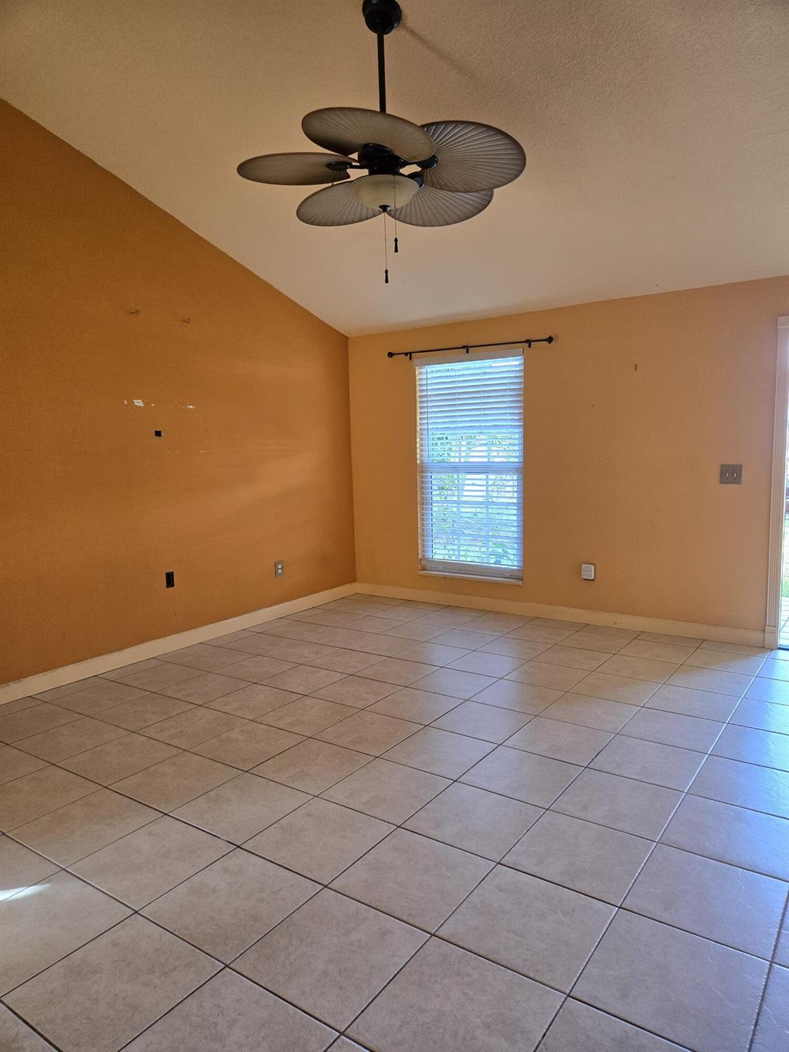 COUNTERPOINT ESTATES 6 - Residential