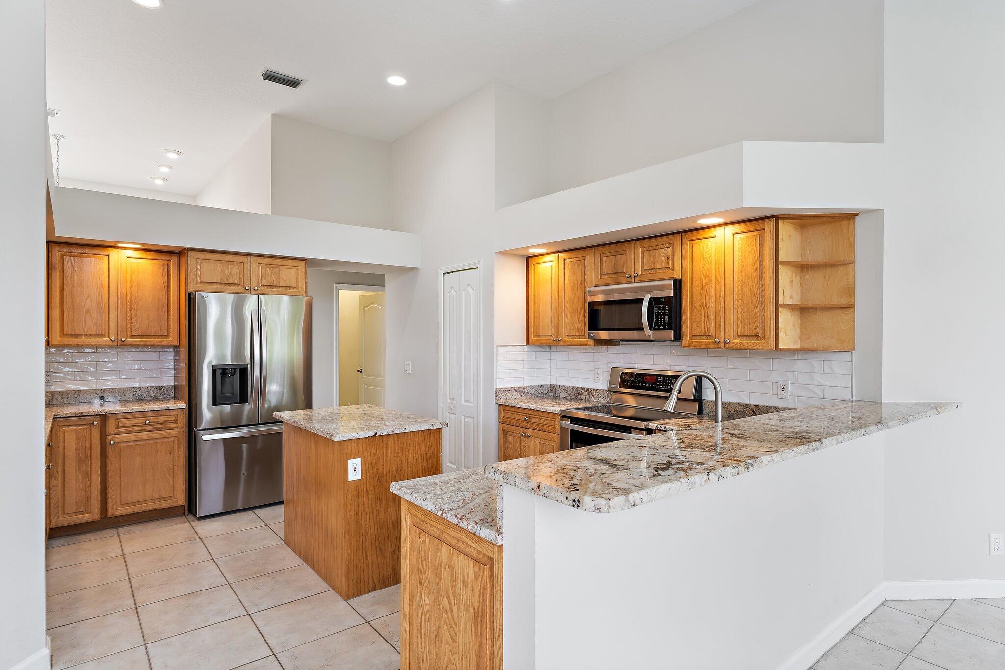 MONARCH COVE  MARTIN DOWNS PLAT 38 & 38A (AKA MONA - Residential