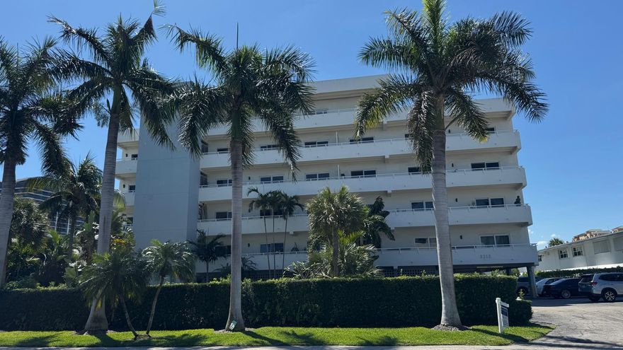 CAN BE RENTED IMMEDIATELY AFTER PURCHASE, UP TO 3 TIMES PER YEAR! Bright & airy condo located just one block from the ocean. Walk, bike, or drive only 1 mile to vibrant Pompano Beach, featuring upscale and casual oceanfront dining, parks, rooftop venues, luxury developments, and miles of pristine white sand beaches. This well-maintained unit features a new A/C (2021), water heater (2026), electrical panel & breakers (2018), impact doors(2019), new kitchen cabinets, counters & back-splash, & it's freshly painted. Unique layout includes a private entrance to the 2nd ensuite bedroom w/ its own kitchenette—ideal for guests or flexible living arrangements. Live in the main unit and utilize the ensuite as a private space or rental. The building has been fully updated, and all assessments paid. PET FRIENDLY BUILDING. WATER TAXI AVAILABLE ACROSS THE STREET BY PARK.