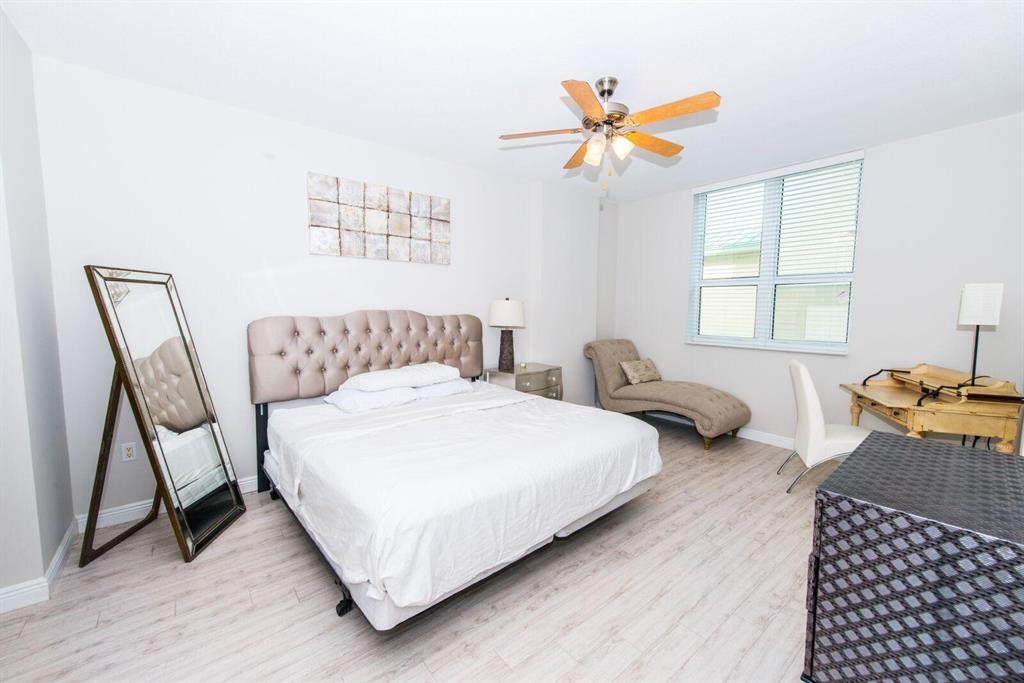 CASA COSTA CONDO - Residential