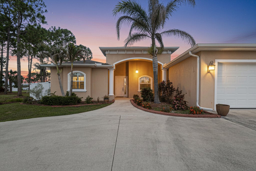 Photo of 6462 NW Colgate Street, Port Saint Lucie, FL 34986 (MLS # B26046899)