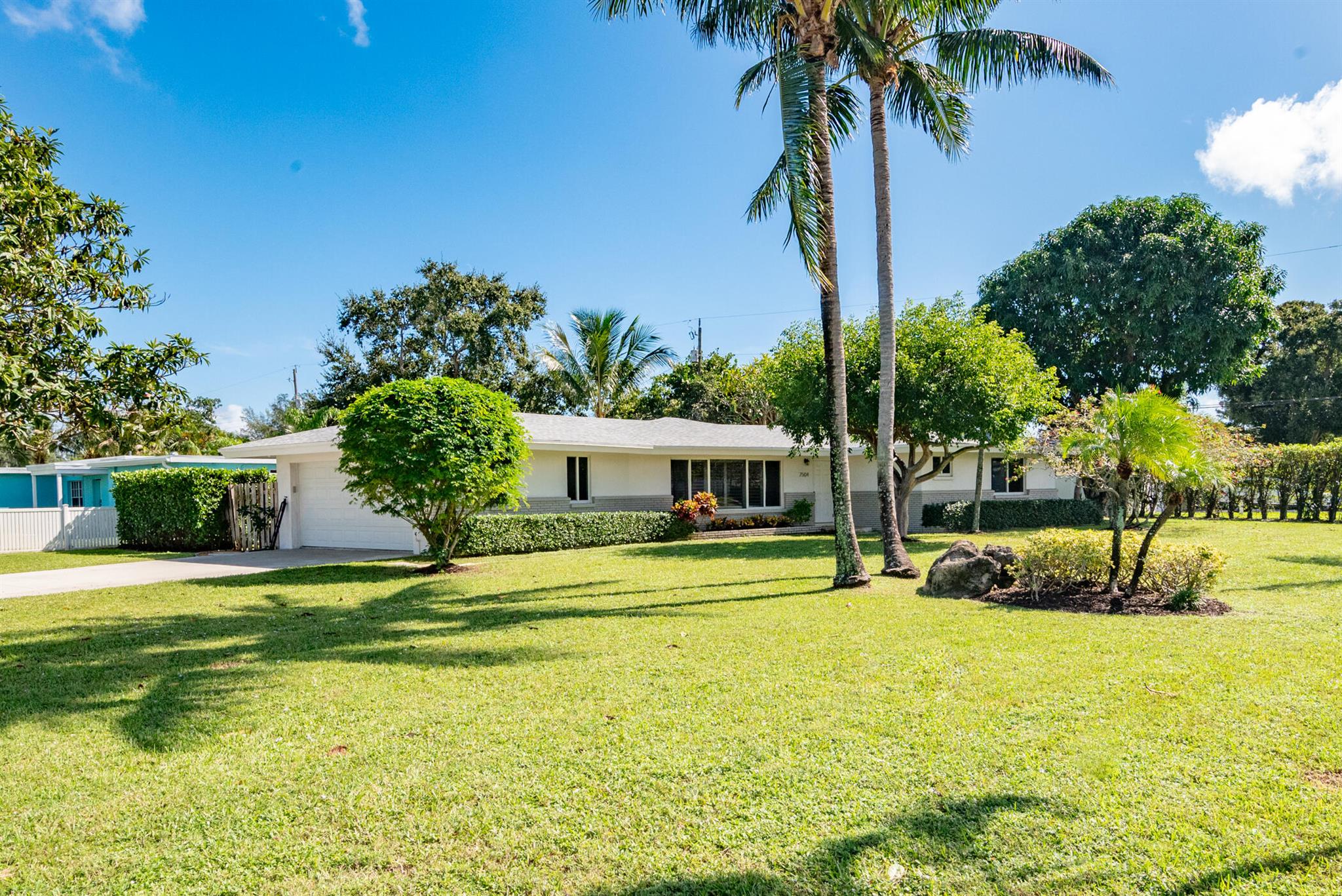 LAKE CLARKE ISLE 2 - Residential