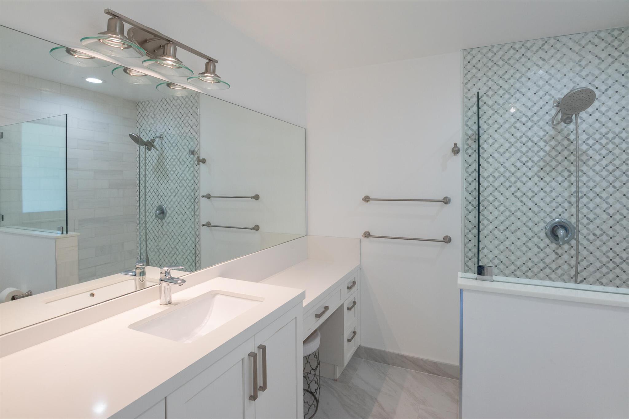 LAKE CLARKE ISLE 2 - Residential