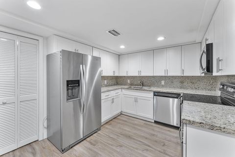 16475 Golf Club Road 207 Weston FL 33326