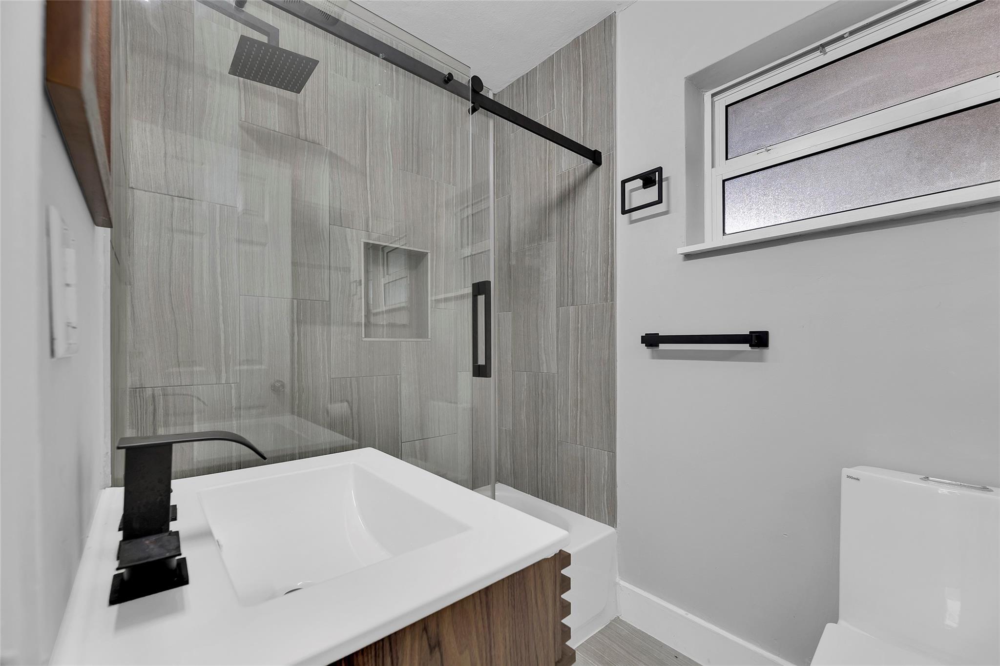Collier Manor First Add 3 - Residential