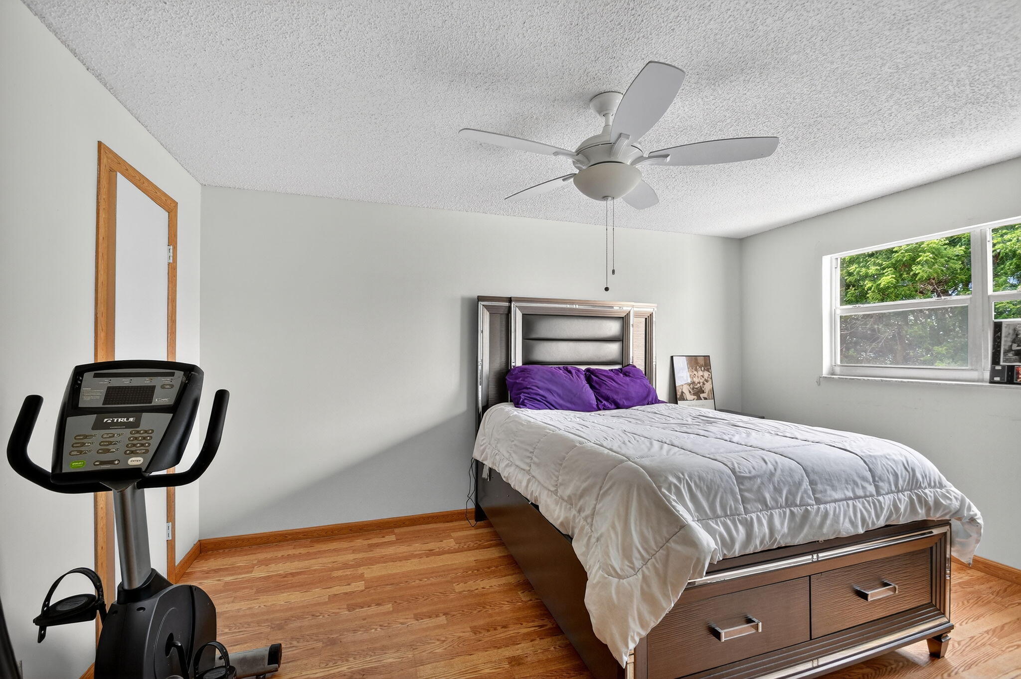 VILLAGE ROYALE GREENWOOD CONDO - Residential