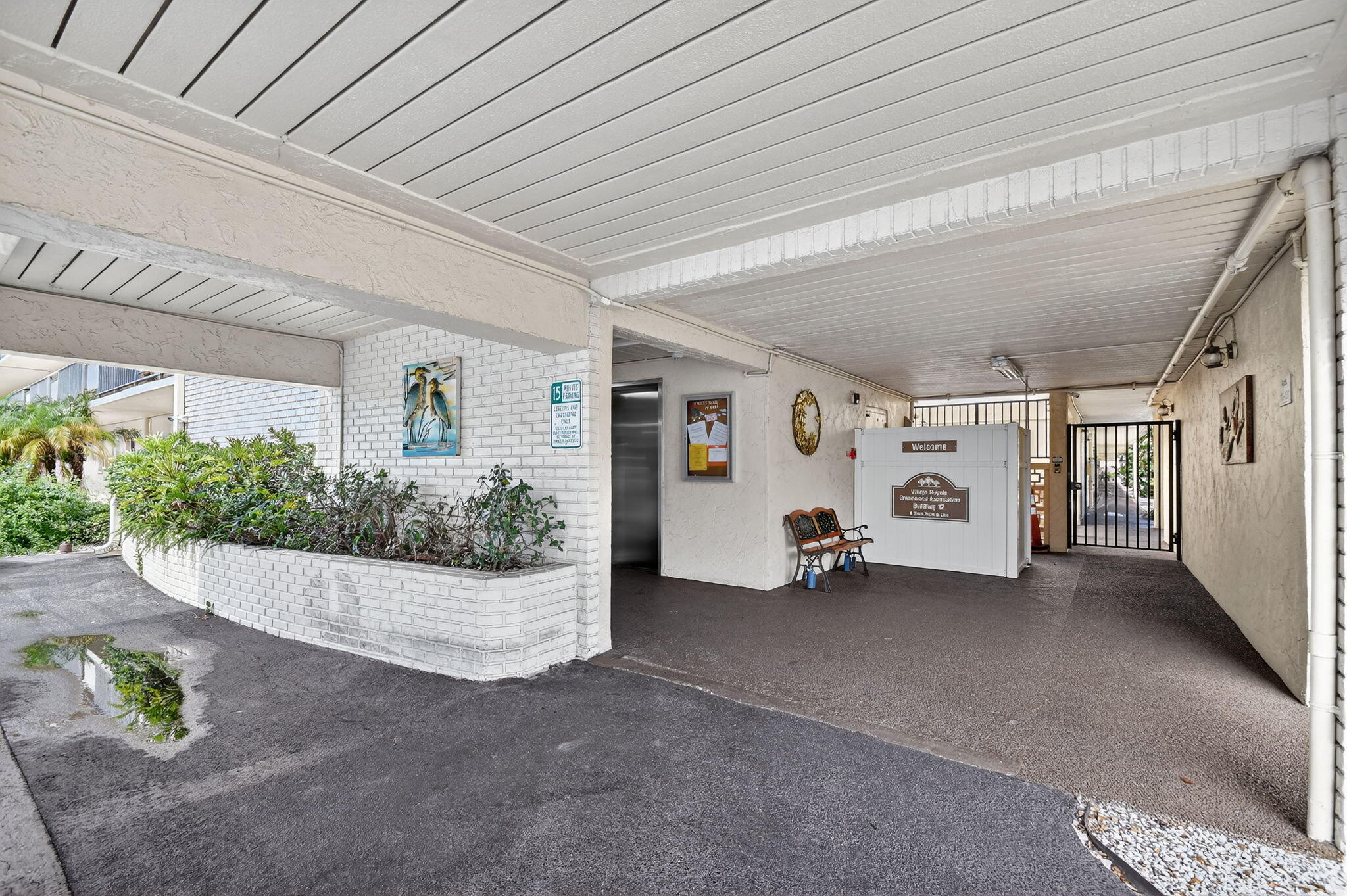 VILLAGE ROYALE GREENWOOD CONDO - Residential