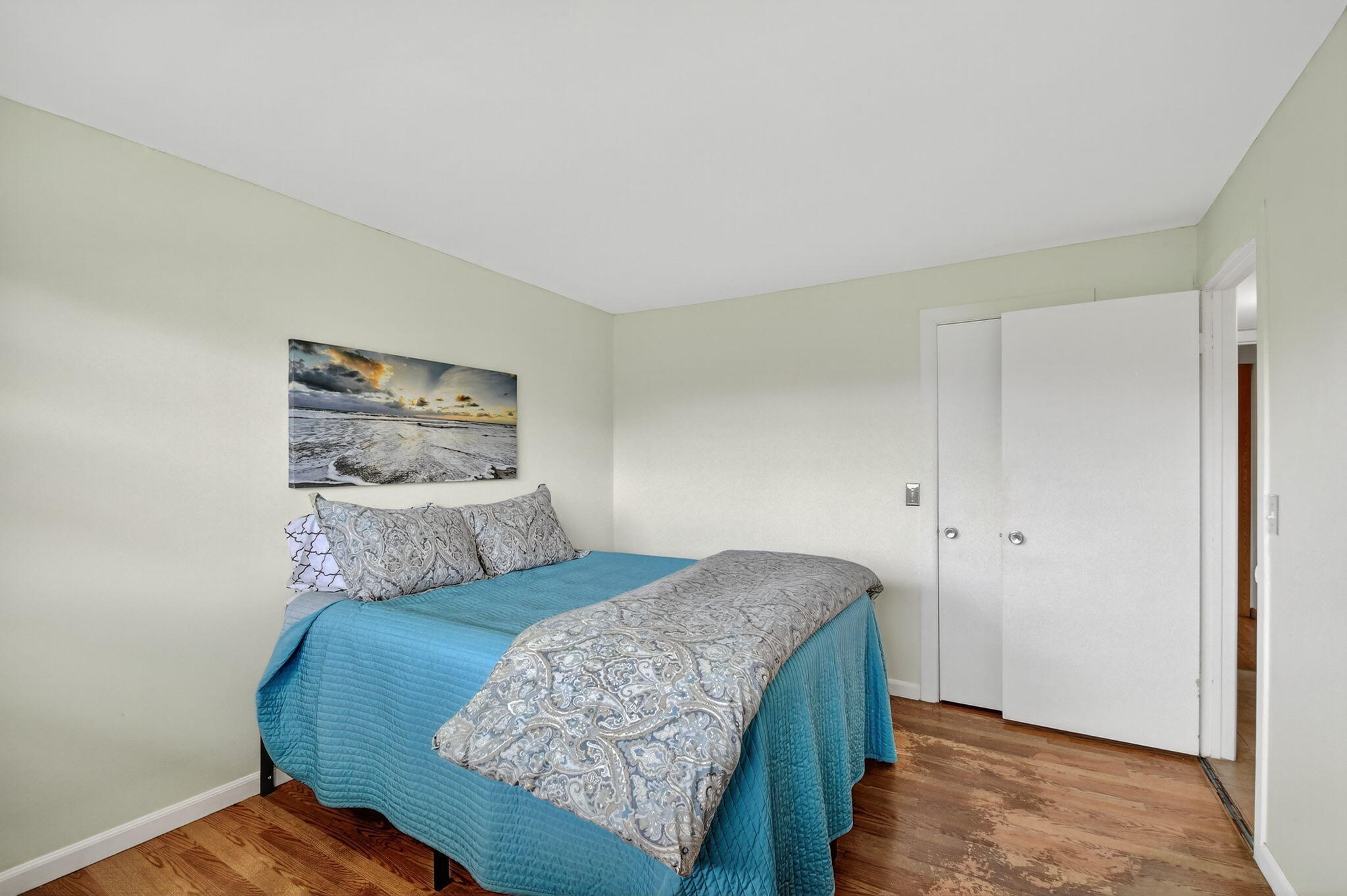 VILLAGE ROYALE GREENWOOD CONDO - Residential