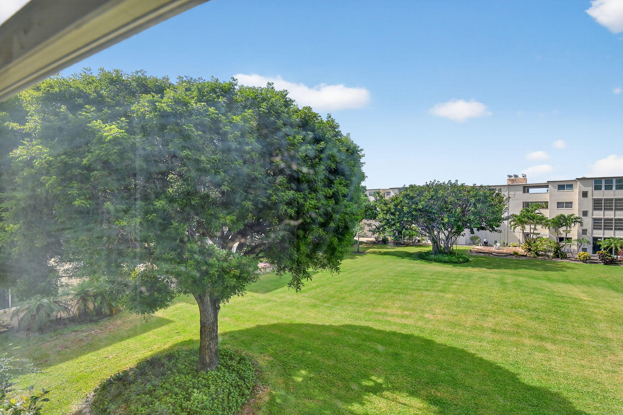 VILLAGE ROYALE GREENWOOD CONDO - Residential