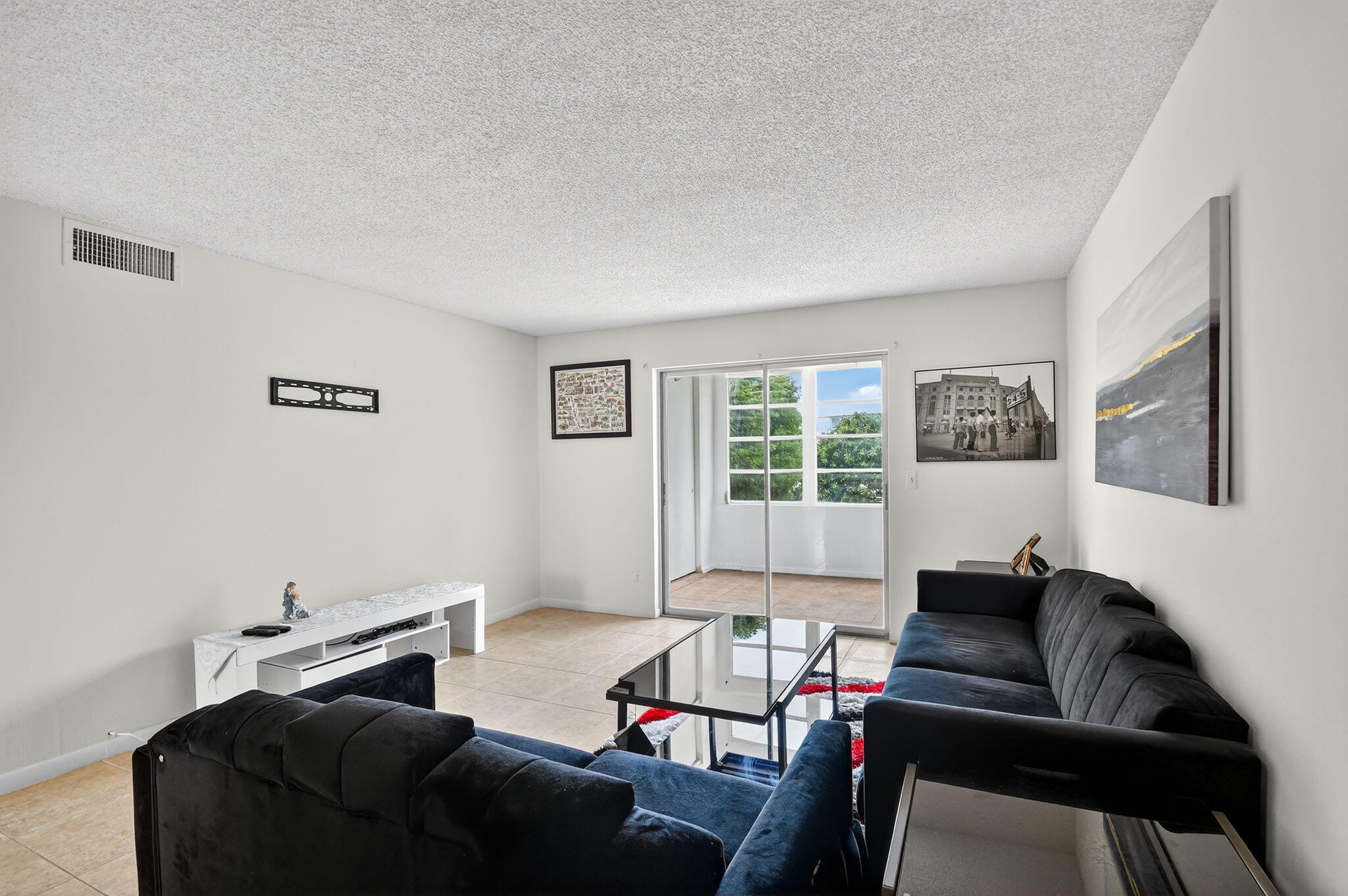 VILLAGE ROYALE GREENWOOD CONDO - Residential