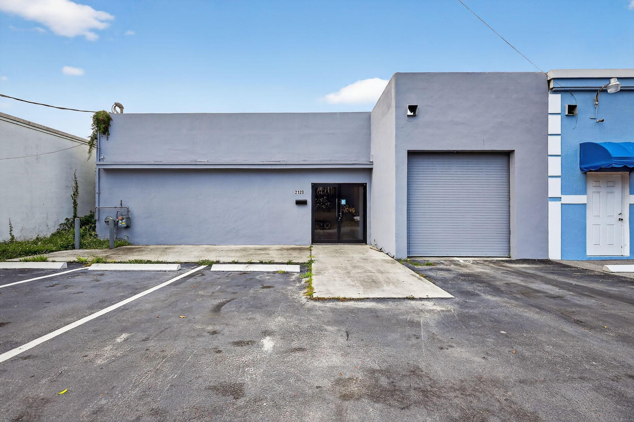 RECENTLY RENOVATED 2,741 SF BUILDING FOR SALE, STRATEGIC LOCATION IN MIRAMAR AREA, IN BETWEEN THE FL TURNPIKE AND I-95, OFF OF STATE RD 7 (US-441) AND BETWEEN PEMBROKE RD AND W HALLANDALE BEACH BLVD. FEATURING ROLL-UP DOOR, FRONT OFFICE, VERSATILE OPEN SHELL SPACE, AND 2 BATHROOMS. THIS SPACE IS EXCELLENT FOR A WIDE RANGE OF POSSIBILITIES: PERMITTED USES INCLUDE RETAIL, PROFESSIONAL OFFICE, RELIGIOUS INSTITUTIONS, FUNERAL HOMES, SCHOOLS, ENTERTAINMENT, MIXED USE AND MORE. PLEASE INQUIRE FOR MORE INFORMATION.