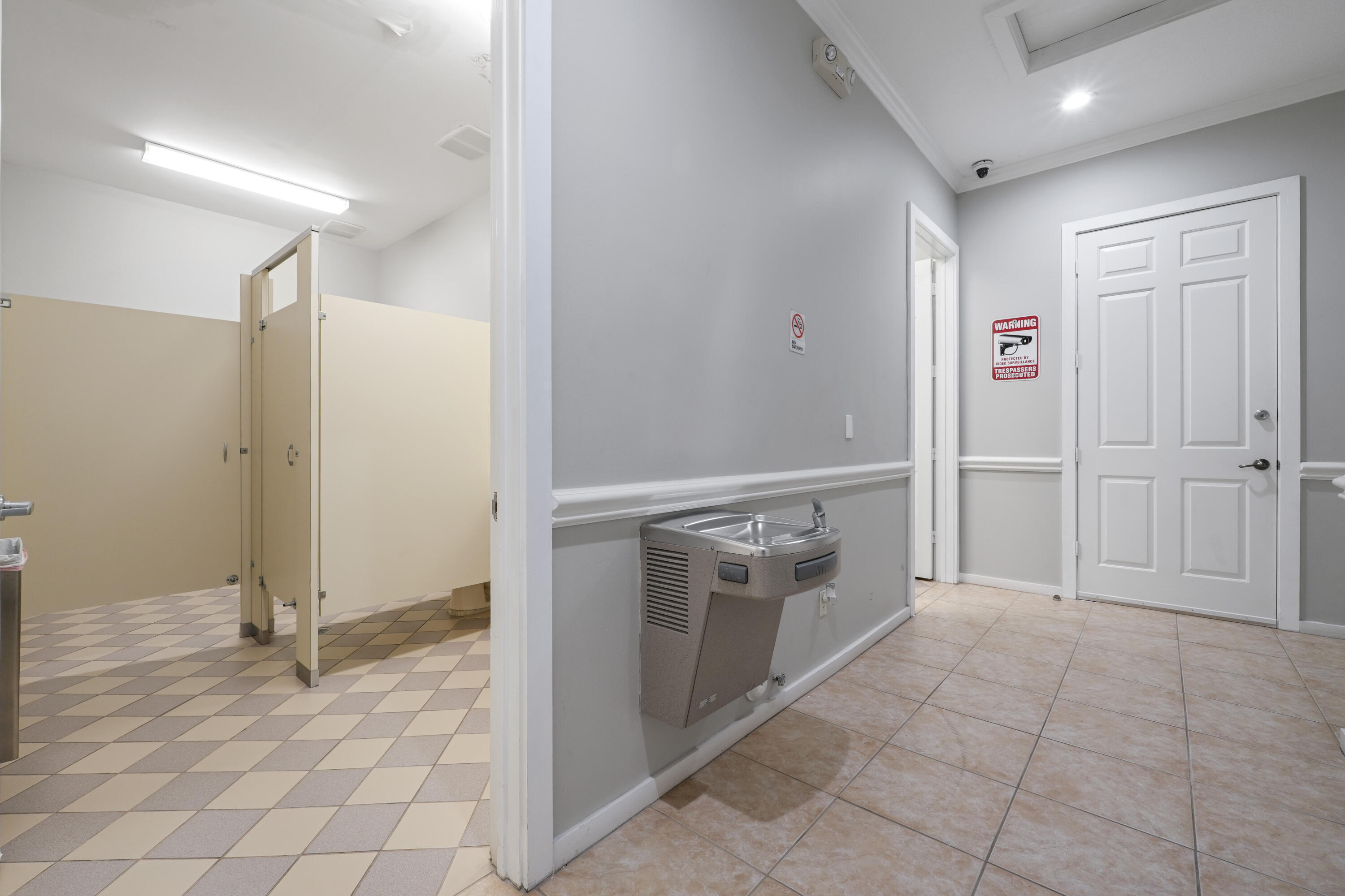 LANTERN KEY - Residential Lease