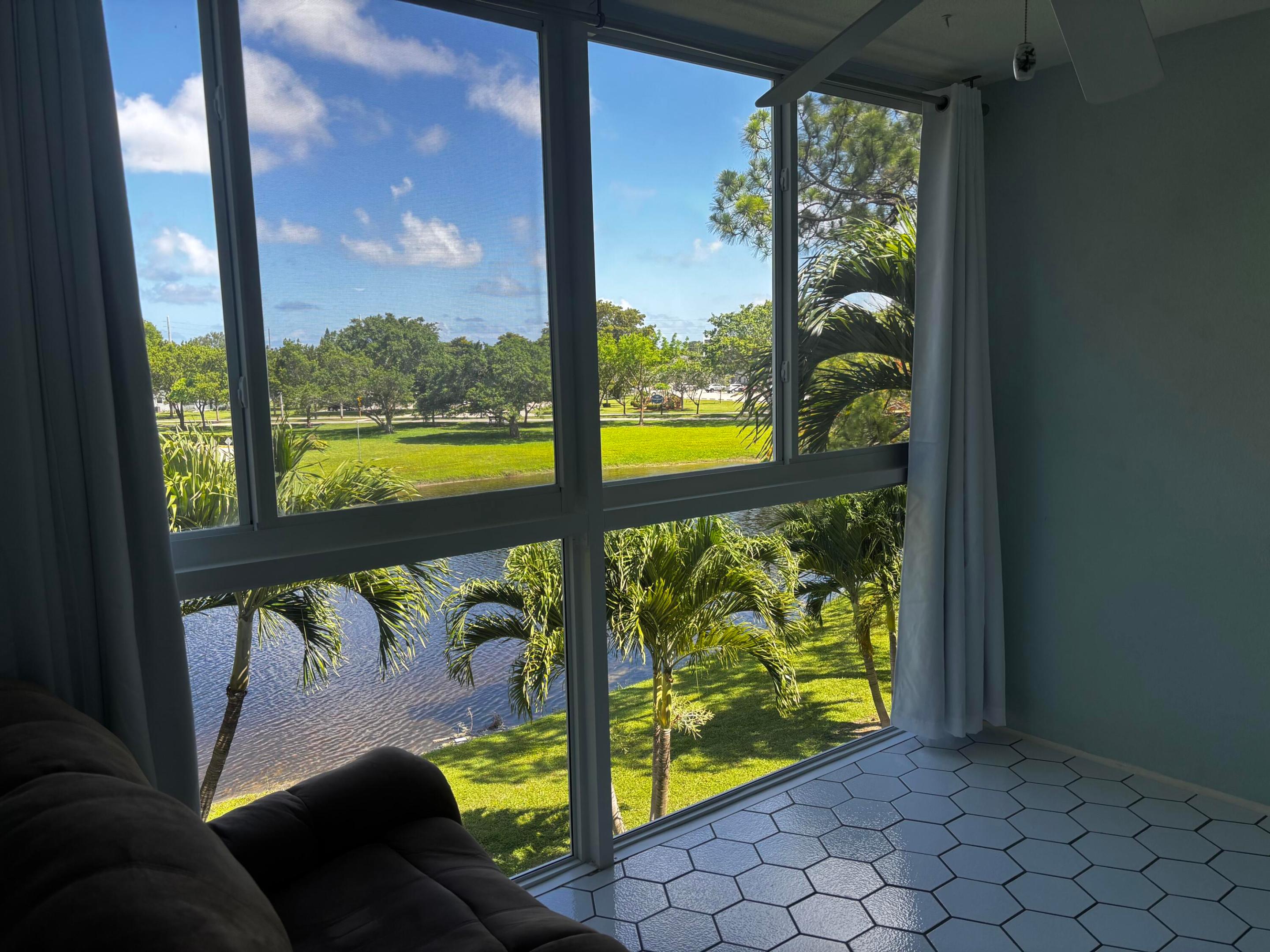 GRANTHAM A CONDO - Residential