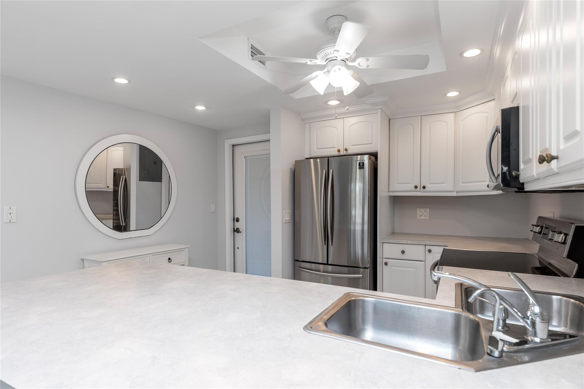 2731 NE 14th Street Cswy 134