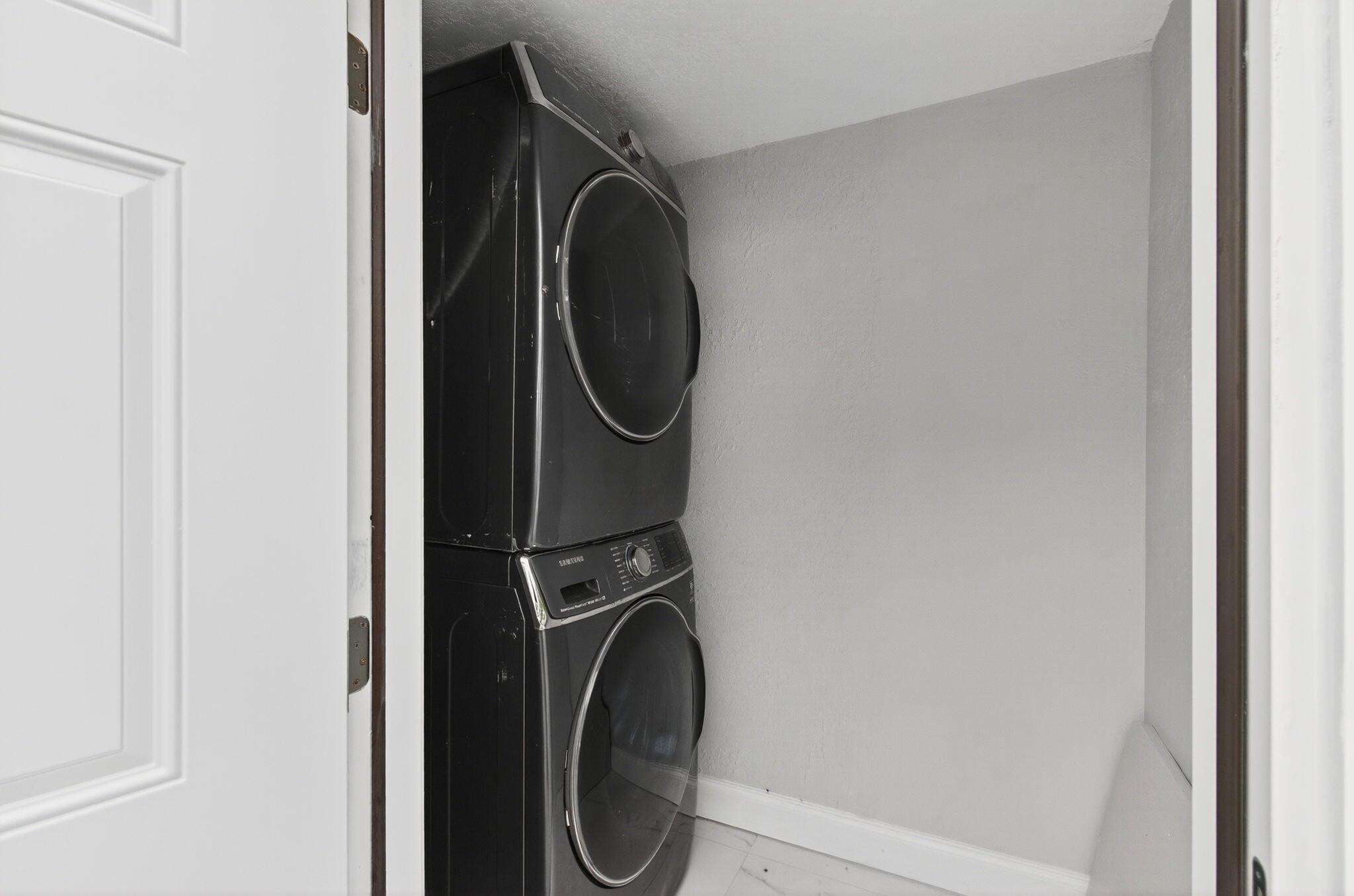 LAKE WORTH TOWN OF - Residential Lease